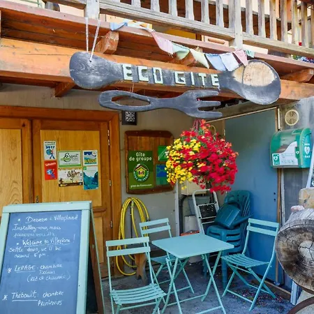 Herberg Eco-hotel Et Yourtes Du Mercantour