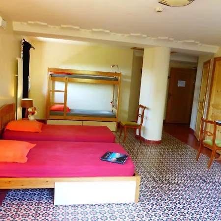 Herberg Eco-hotel Et Yourtes Du Mercantour